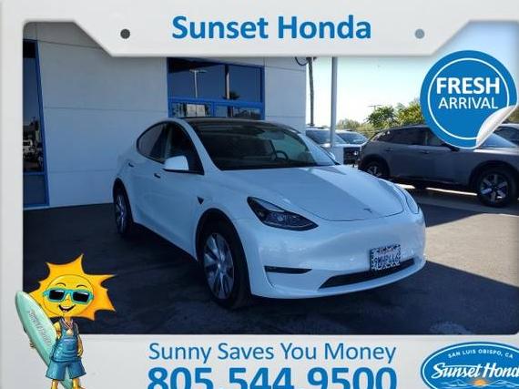 TESLA MODEL Y 2024 7SAYGDEE5RA264081 image